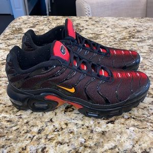 Boys Nike Air Max shoes